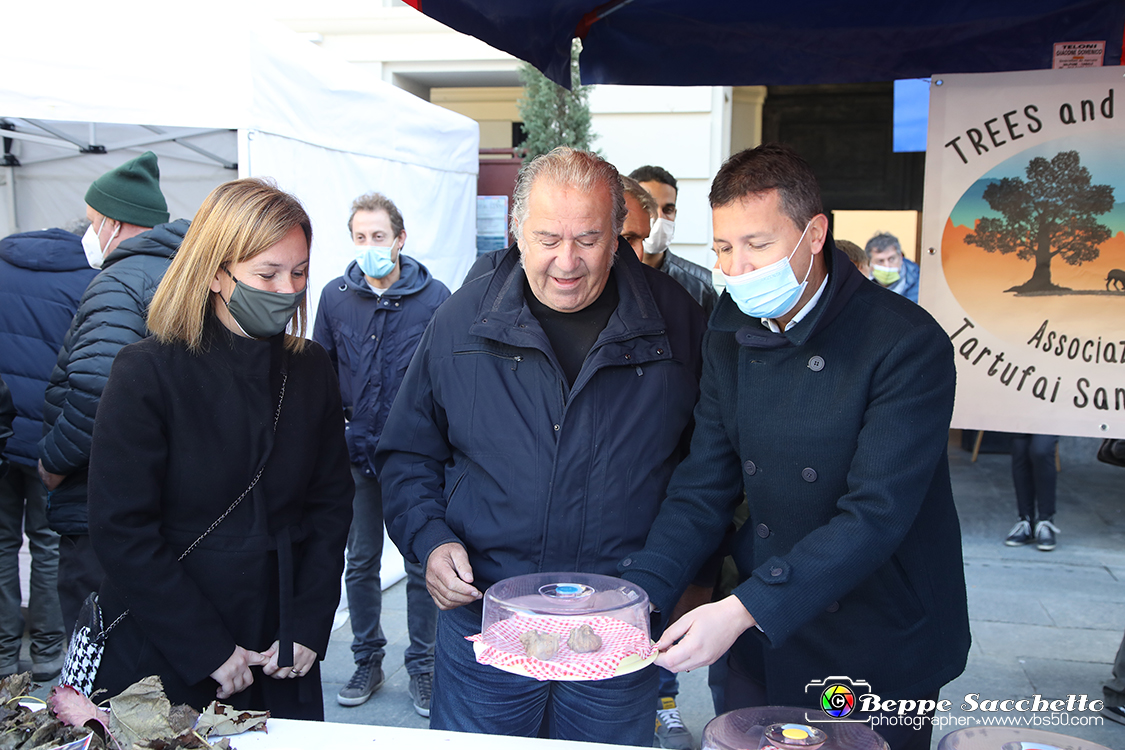 VBS_6004 - 10.ma Fiera Nazionale del Tartufo e Fiera dei Santi.jpg